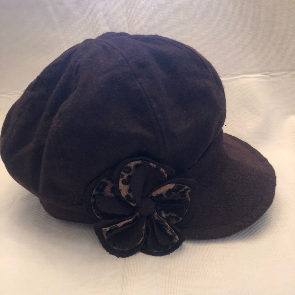 Brown Fabric Newsboy Cap with Bow
